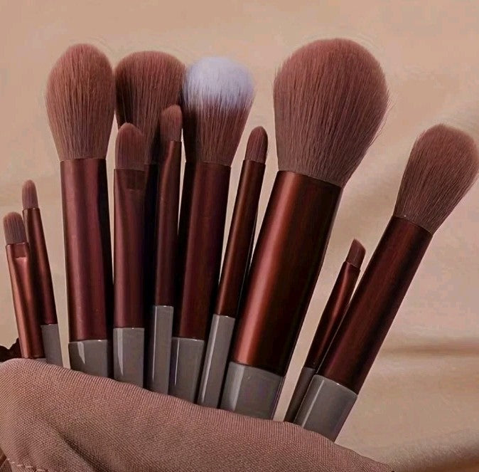 13-Piece Retro Makeup Brush Set with Hypoallergenic Nylon Bristles and Acrylic Handles