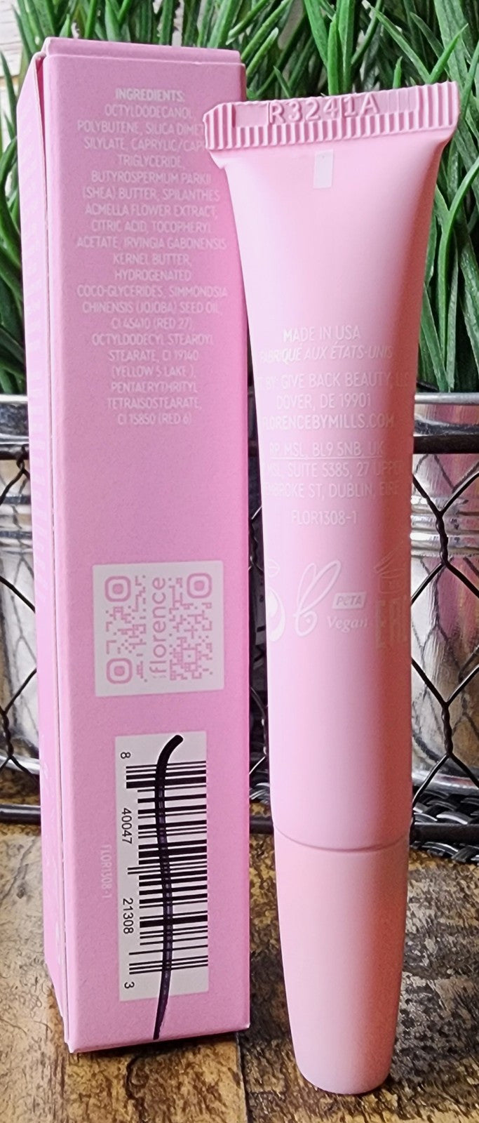 Tinted Lip Oil with Hydrating Vegan Formula - Custom Shine & Moisture