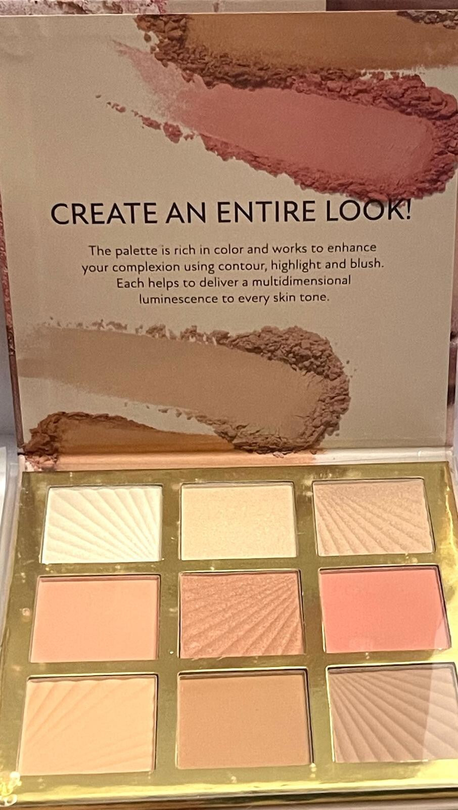 Ellen Tracy Face Palette Highlight Blush Contour 9 Shades Natural Finish