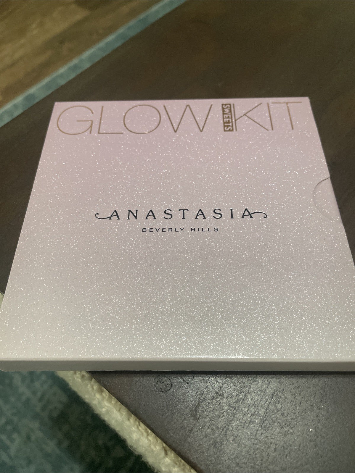 Metallic Powder Highlighter Palette - Sweets Glow Kit for Radiant Skin