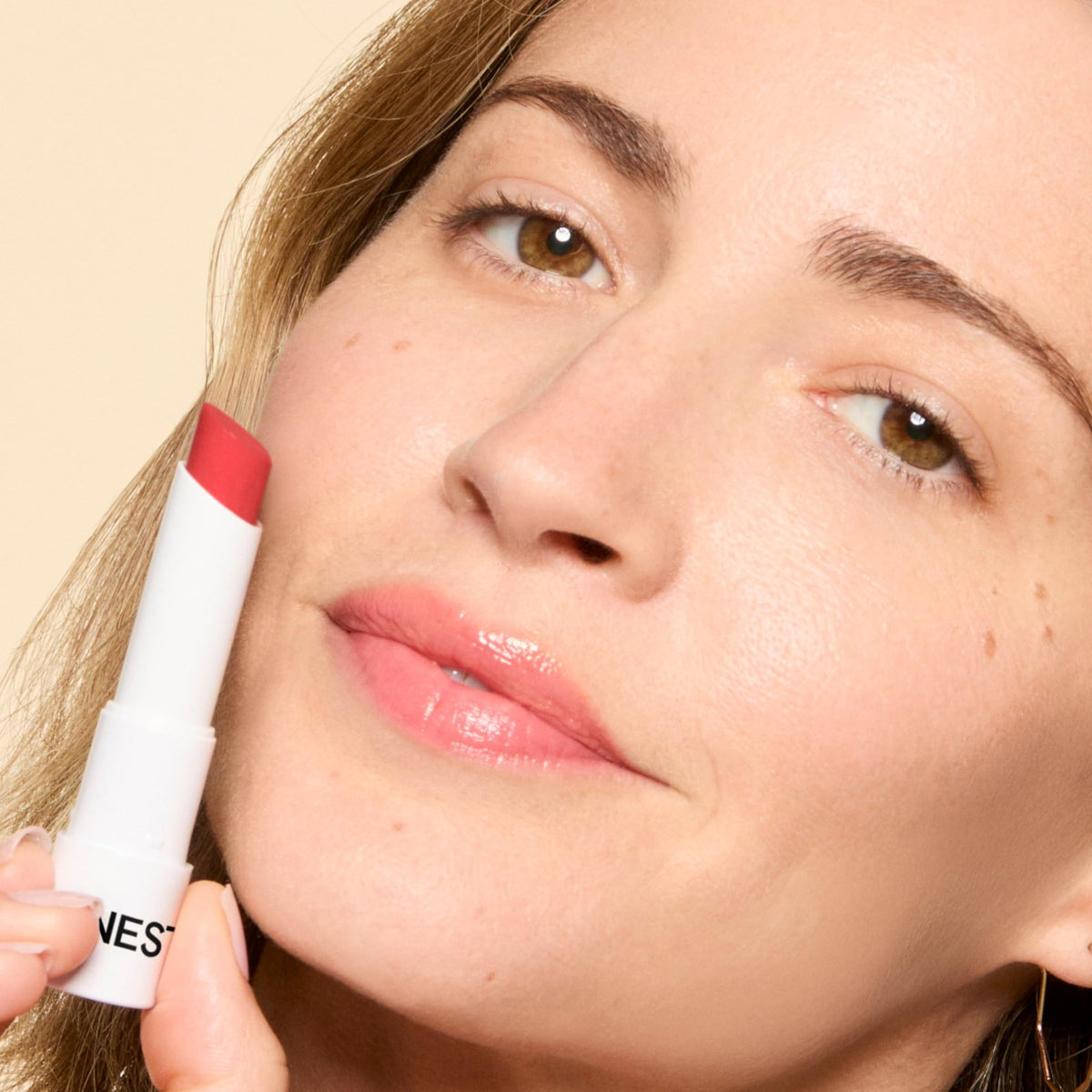 Vegan Tinted Lip Balm with Moisturizing Avocado & Antioxidants - Fruit Punch