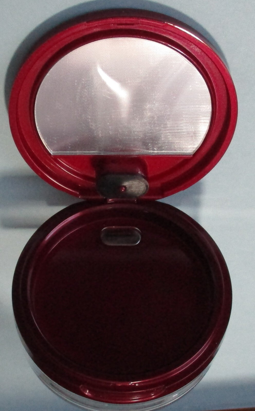 bareMinerals Mirrored Red Compact The Glamorous Life Collection