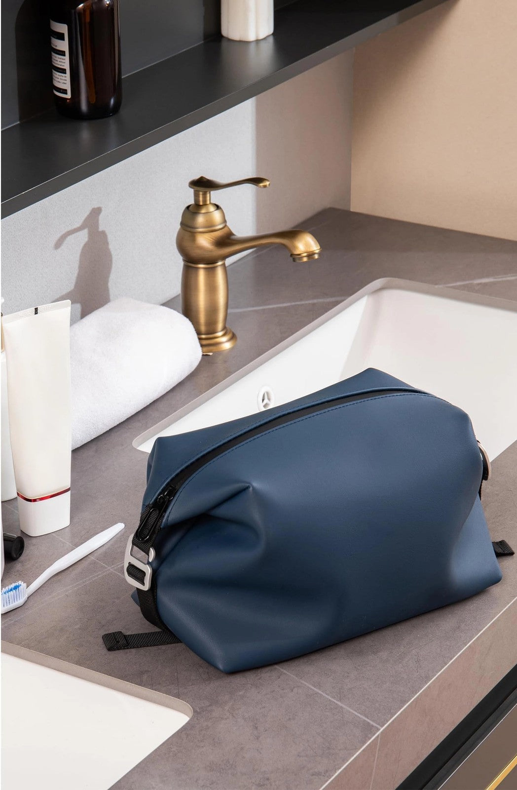 Large Silicone Toiletry Bag 4.5L 6x9.84in Waterproof Leakproof Navy Blue