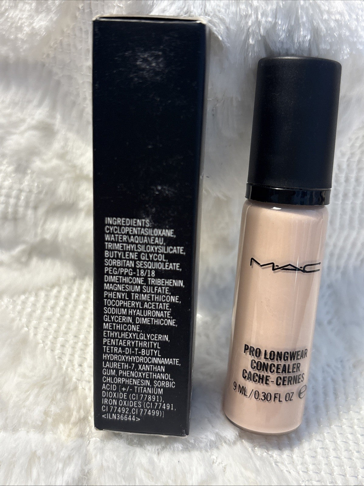 MAC Pro Longwear Concealer NW20 0.3 Oz. Face Makeup, Full Coverage