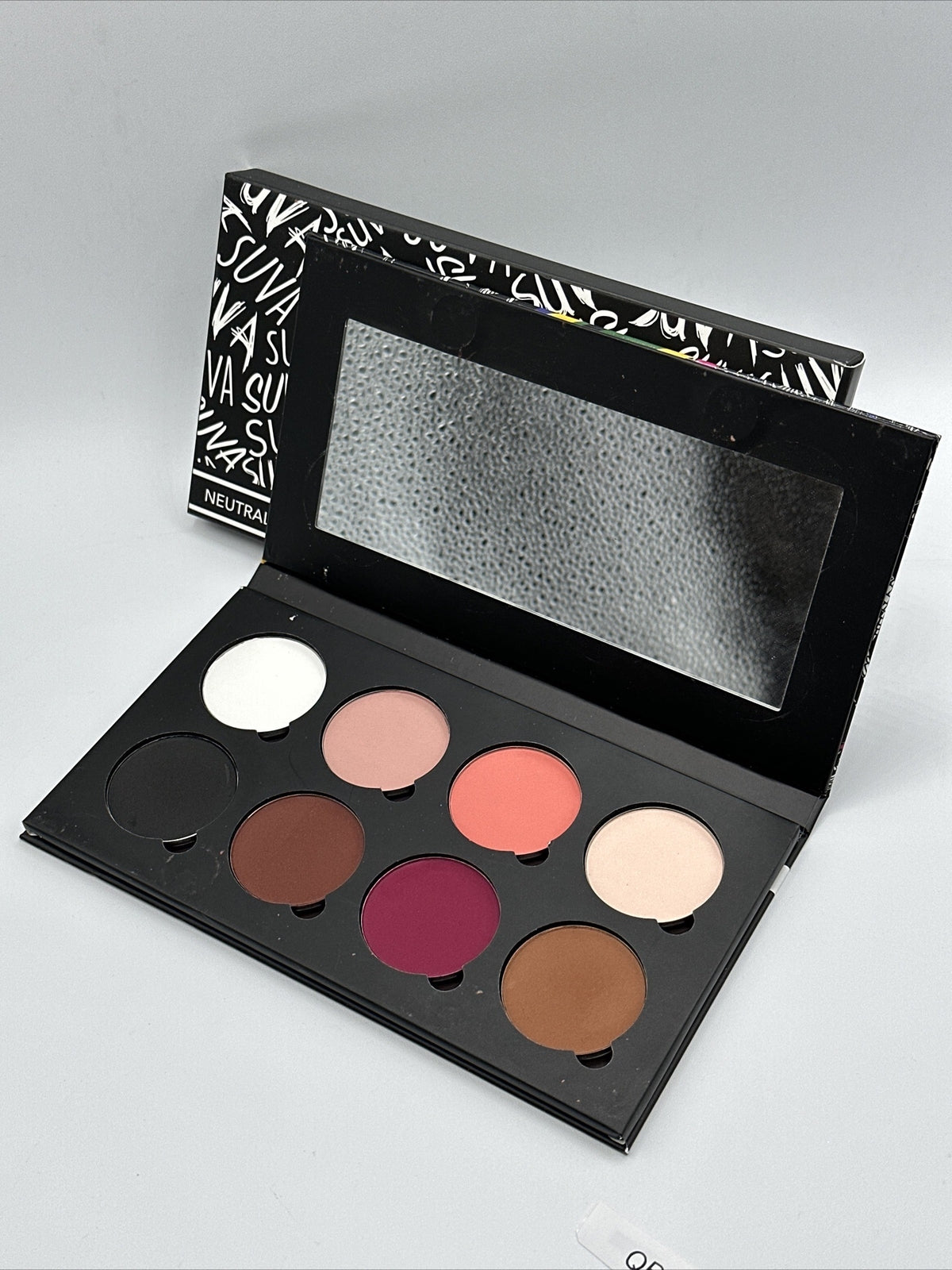 Neutral Necessity Eye Shadow - Natural & Versatile Makeup for Eyes