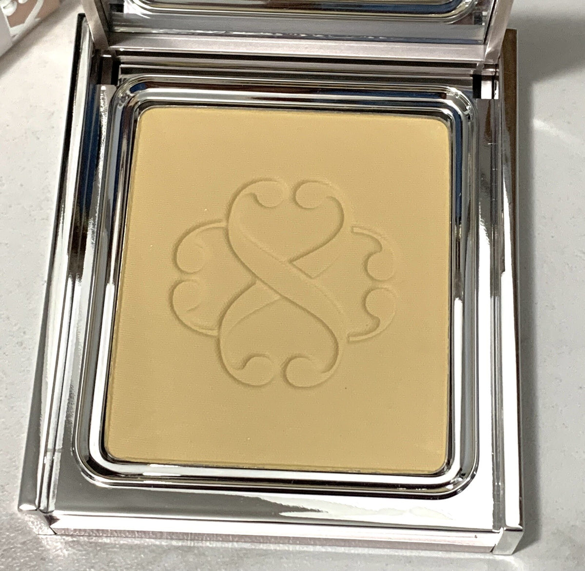 Yellow Neutralizing Face Powder - Face Makeup for Skin Tone Correction