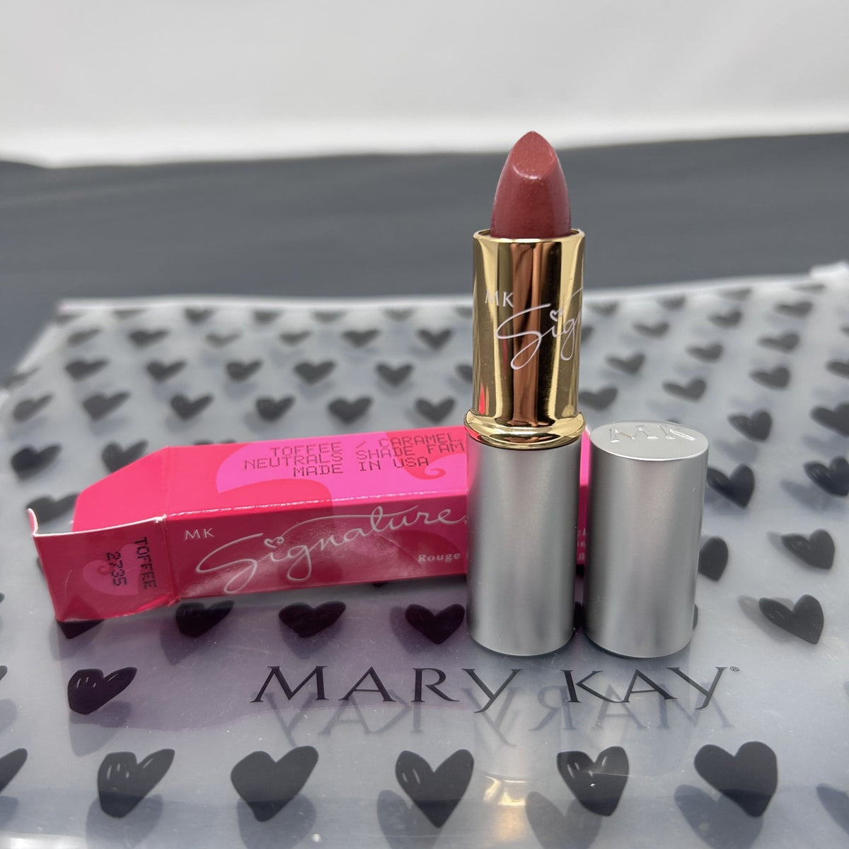 Mary Kay Signature Creme Lipstick Toffee Full Size - Lip Makeup