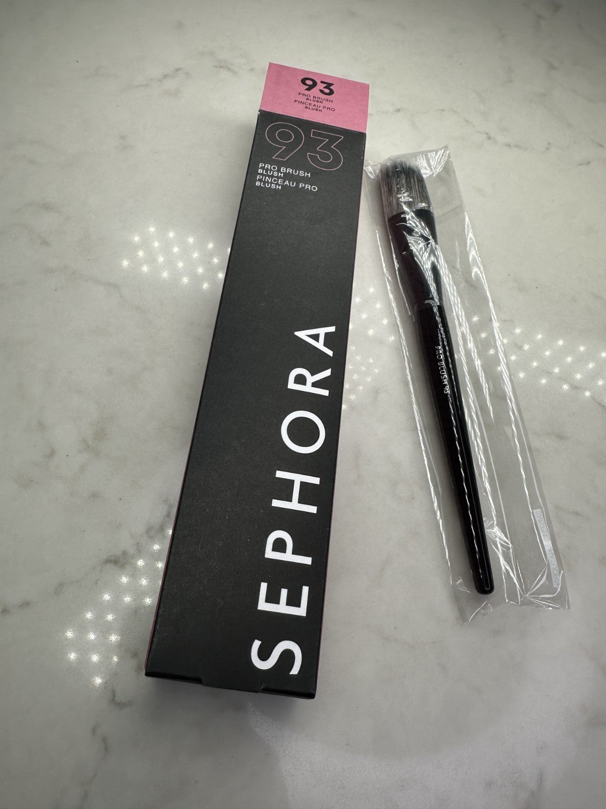 Sephora Pro Blush Brush #93 - Professional Makeup Brush for Blush & Face