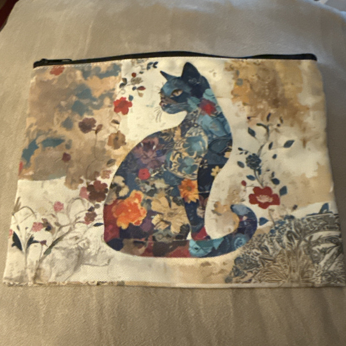 Floral Cat Pattern Makeup Bag – Stylish Cosmetic Organizer for Women