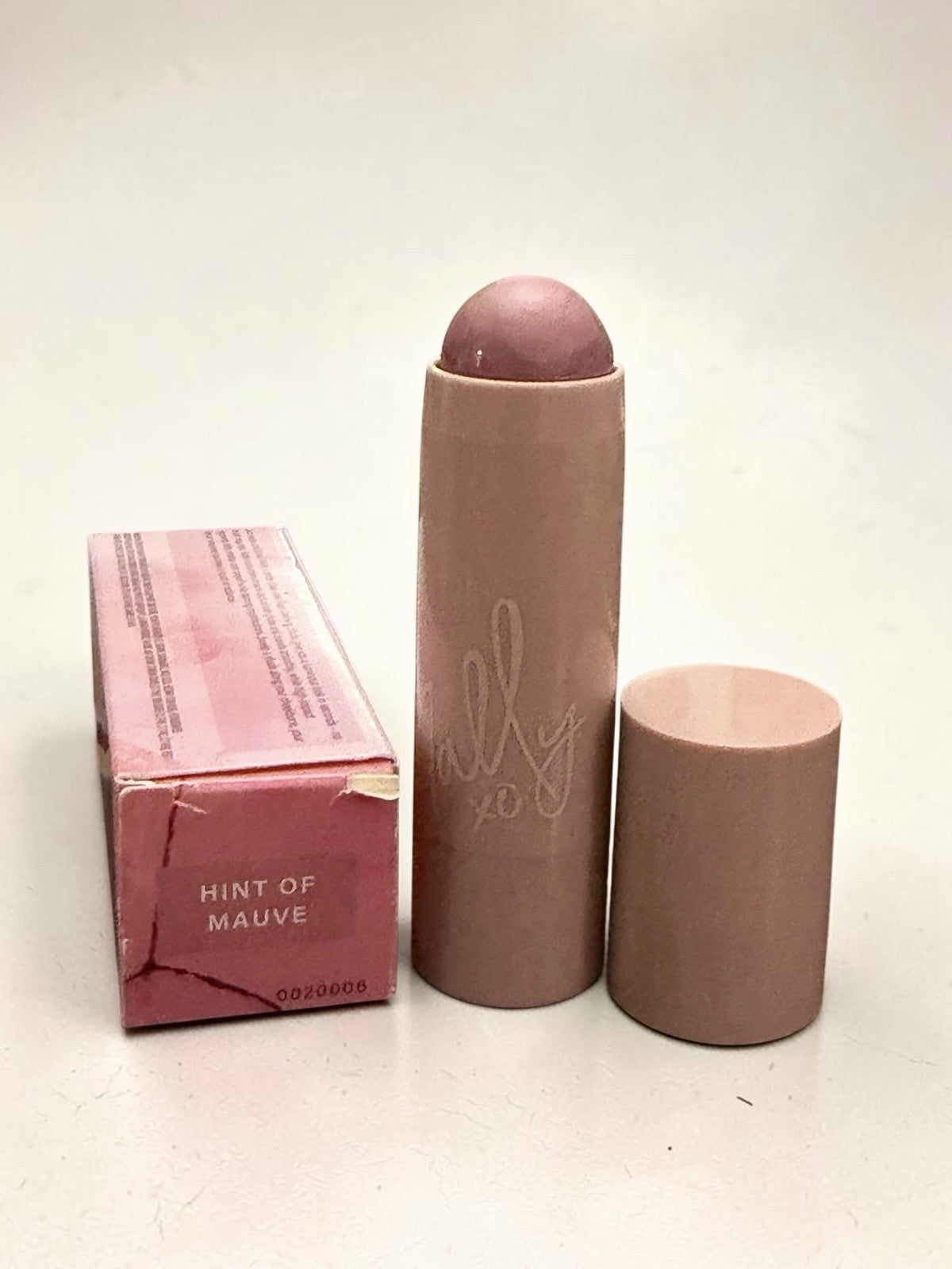 Face Highlight Stick with Mauve Shimmer for Contouring & Glow - Unisex