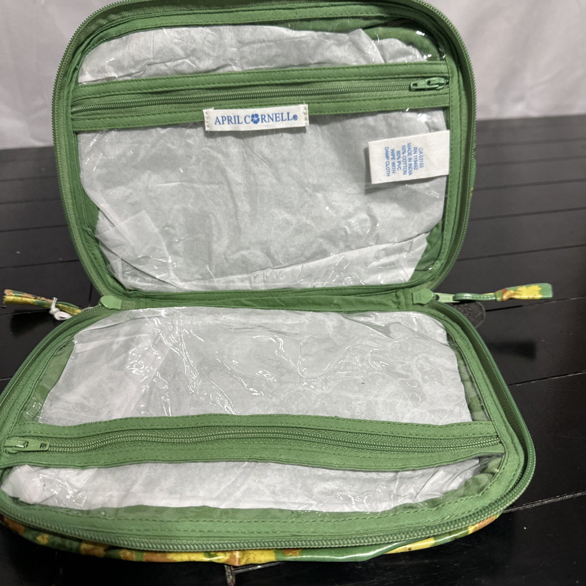 Travel Cosmetic Bag with Oil Print - Jade Countryside Design