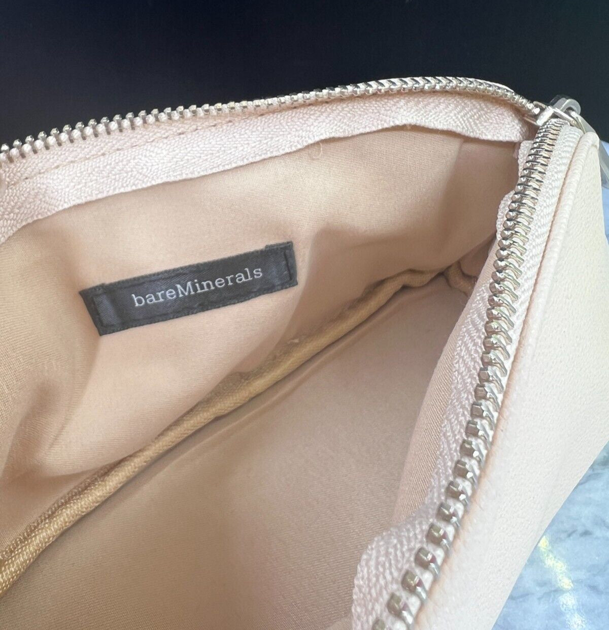 Travel Cosmetic Pouch Bag for Makeup & Toiletries - Beige, New
