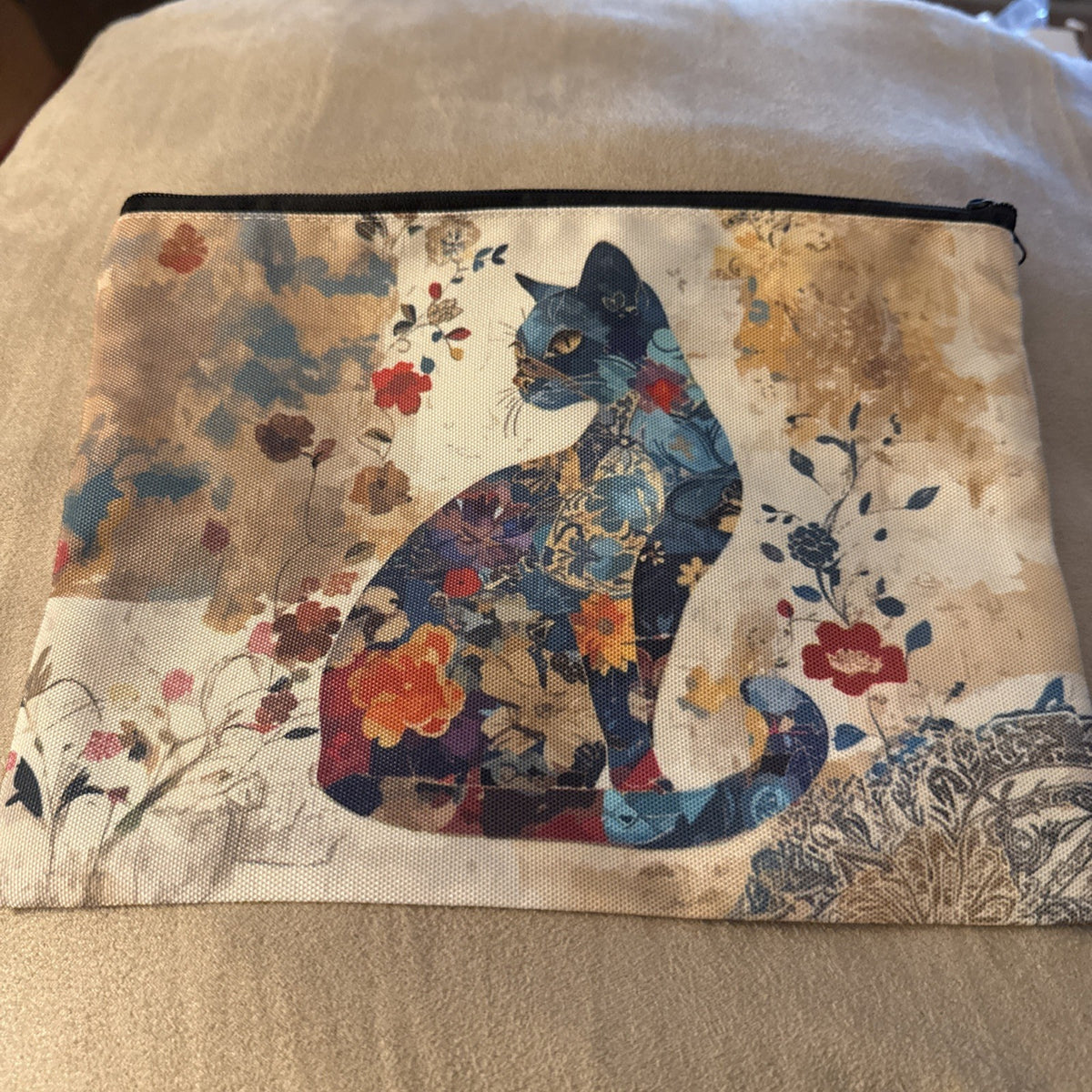 Floral Cat Pattern Makeup Bag – Stylish Cosmetic Organizer for Women
