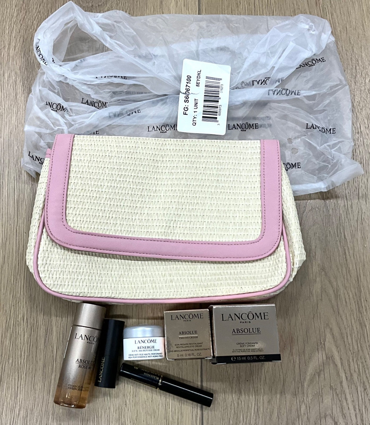 Lancôme 7-Piece Skincare & Makeup Set with Makeup Bag - Absolue, Lipstick, Mascara