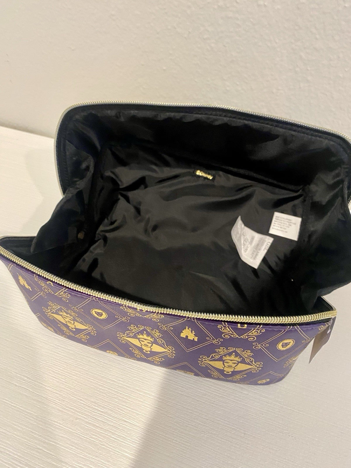 Villains Evil Queen Makeup Cosmetic Bag - New with Tags