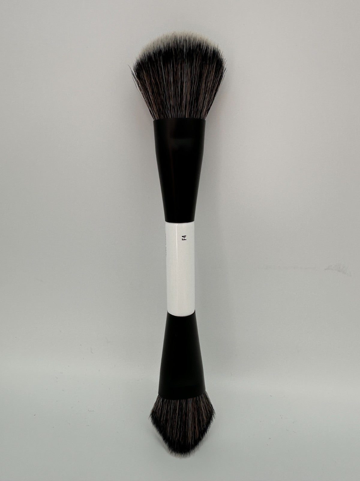 Dual-Ended Foundation and Face Makeup Brush - Makeup by Mario