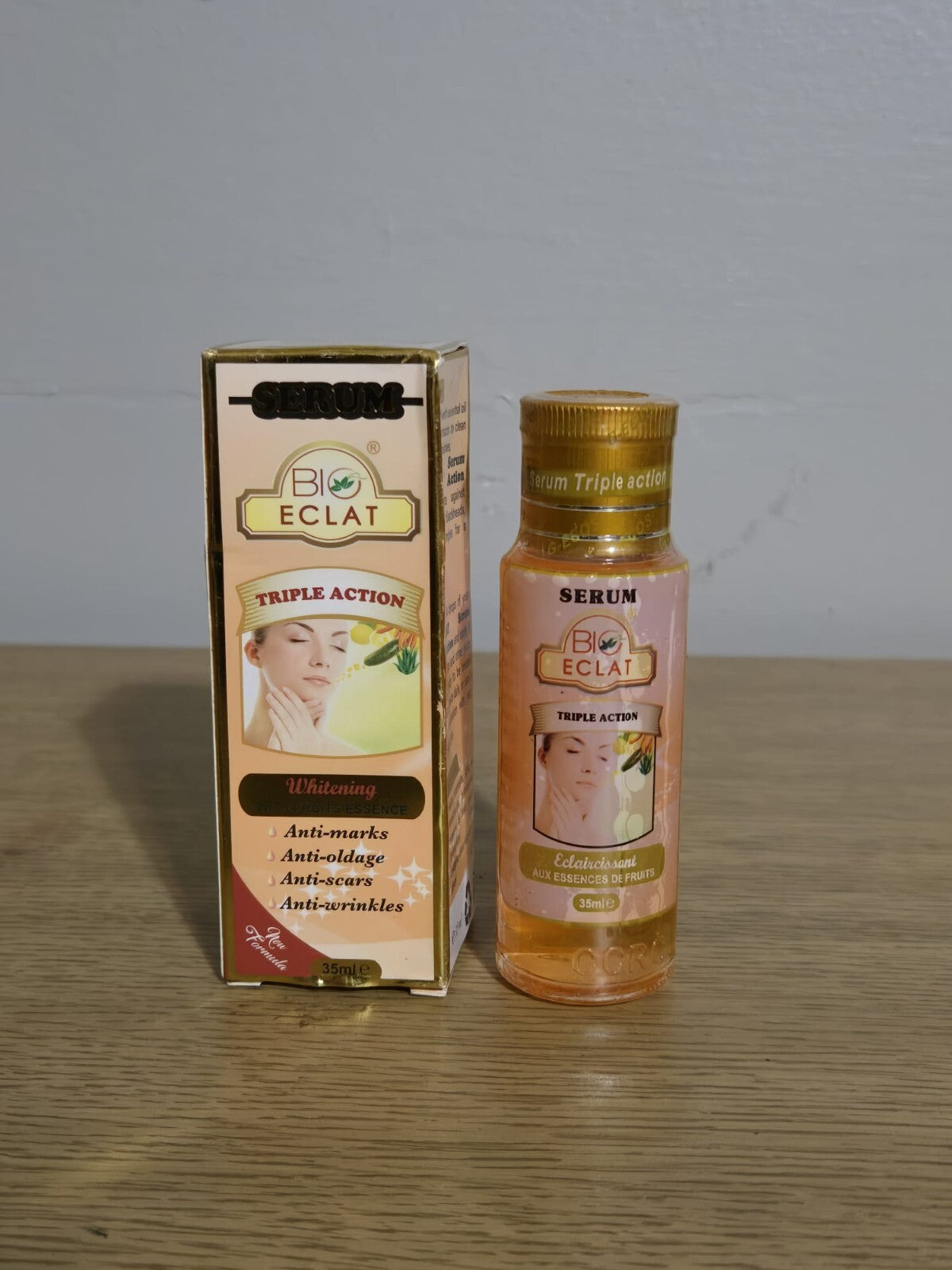 Face and Neck Brightening Serum with Fruit Extracts - 30ml