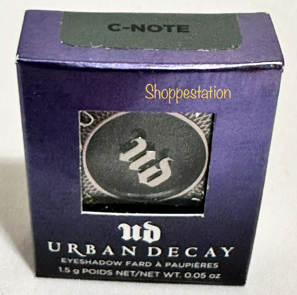 Urban Decay Eyeshadow Palette - Multiple Shades in Velvety Finish, 0.05oz