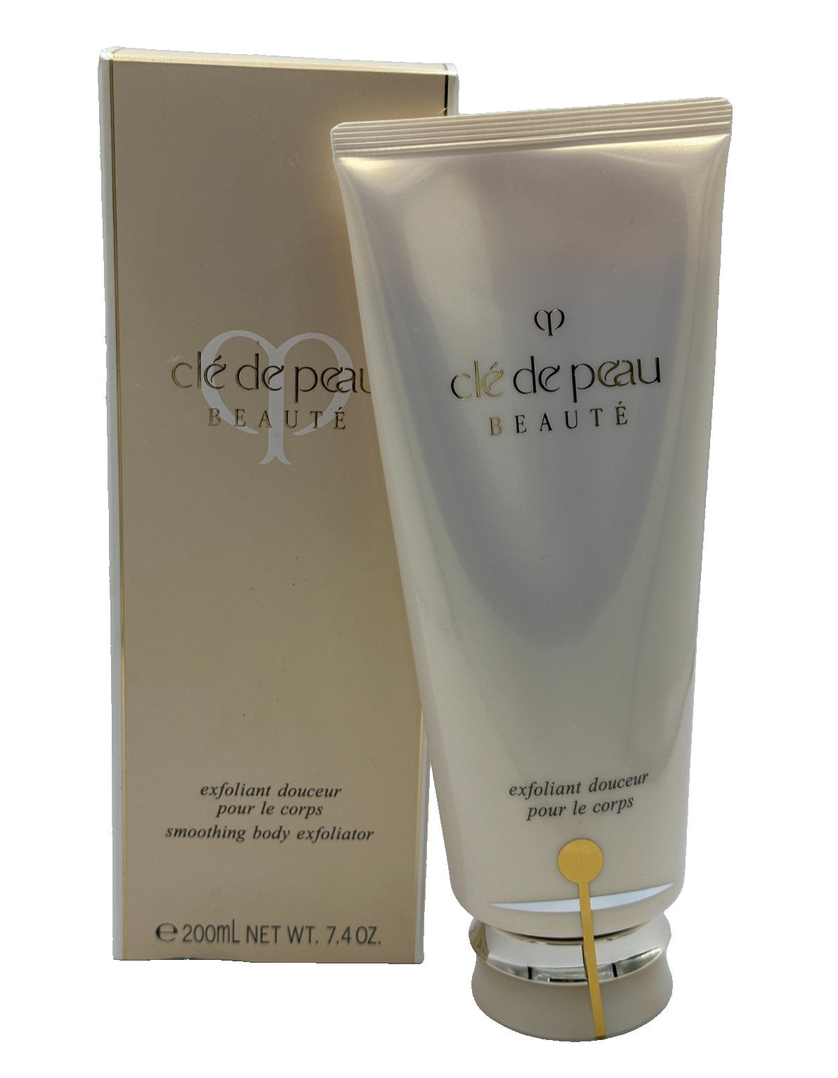 Cle De Peau Beaute Smoothing body Exfoliator ~ 200 ml / 7.4 oz BNIN
