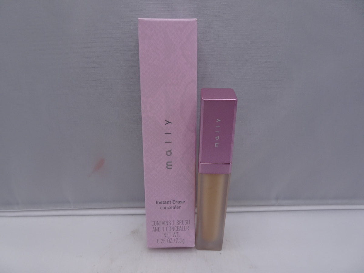 Face Concealer Medium - Instant Erase Makeup Corrector with Brush - Multiple Quantities