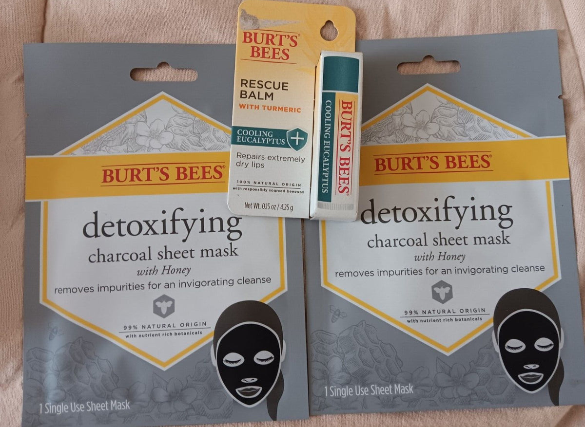 Detoxifying Charcoal Lip Mask & Lip Balm Set for Dry Lips - Burt's Bees